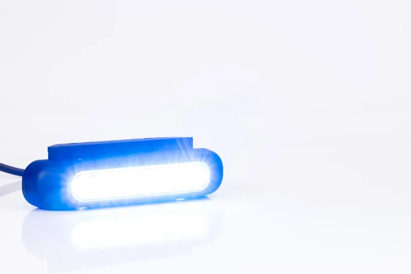 Feux de détresse stroboscopiques à 6 LED Fristom / Bleus