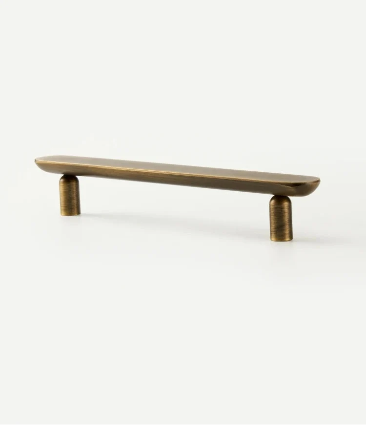 Poignée de meuble au design originale Bronze Brossé
