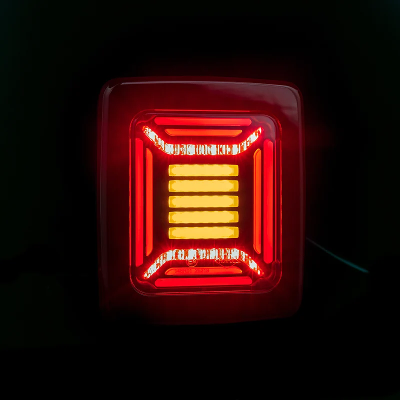 Phare Horpol Cube Block avec feu stop et clignotant