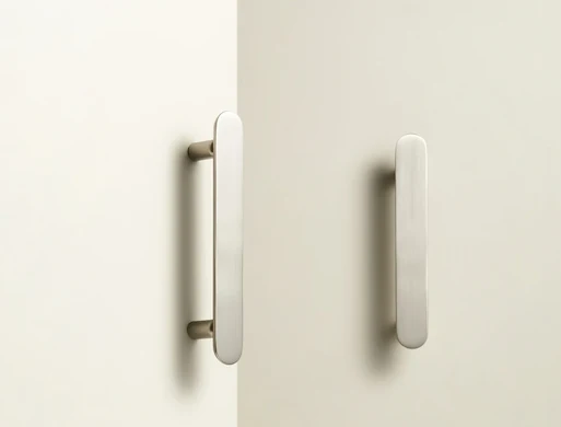 Poignée de meuble au design originale Gris inox