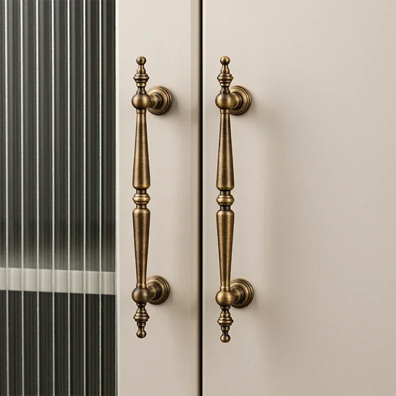 Poignées de meuble armoire meuble classique