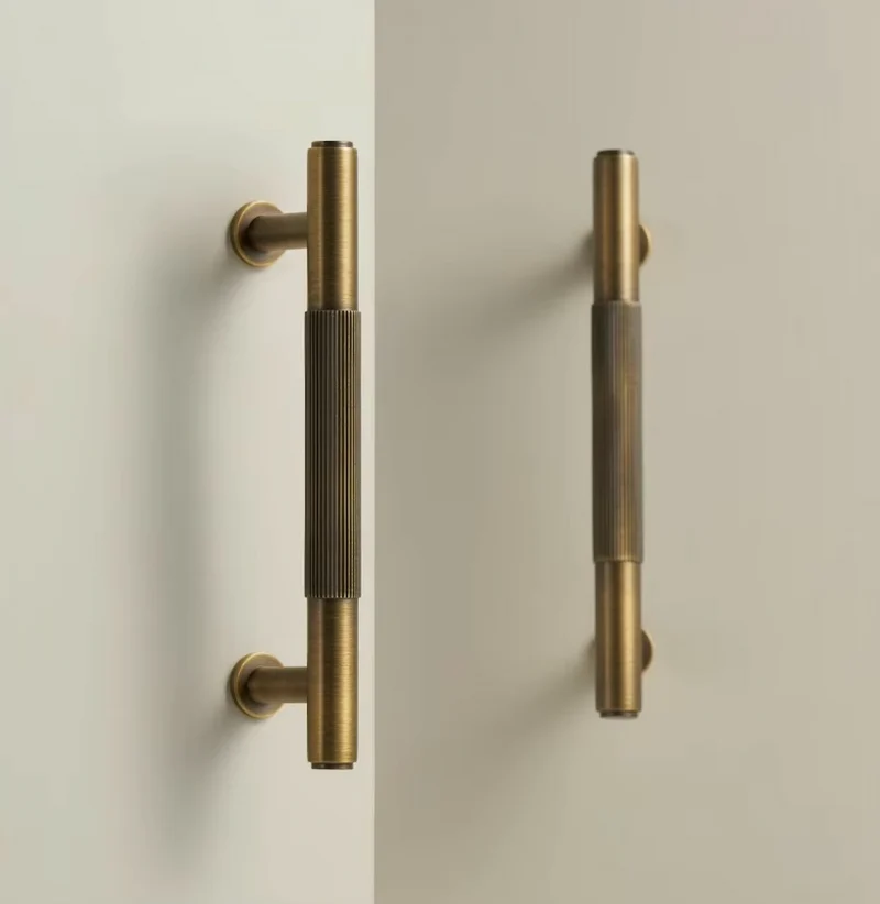 Poignée de meuble en Laiton effet bronze