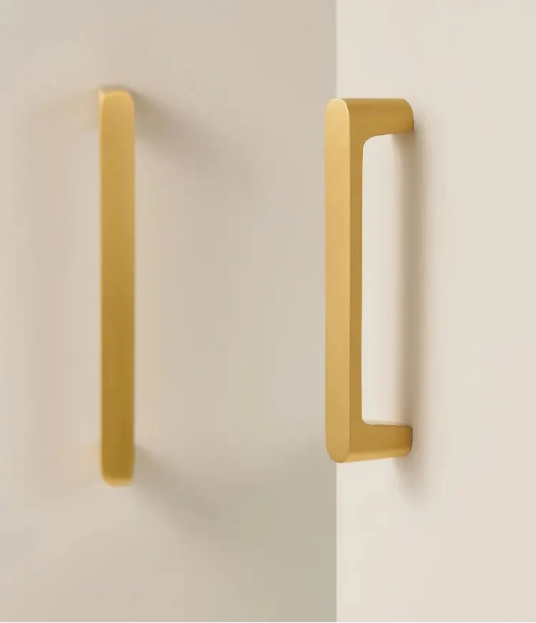 Poignée de Meuble Moderne Laiton Brosse