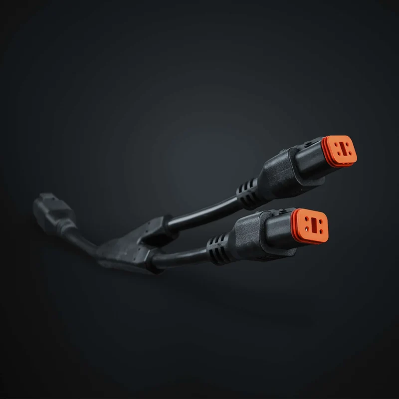 Répartiteur Strands Pro DT4 vers 2 connecteurs DT4 / Puissance max. 150 W