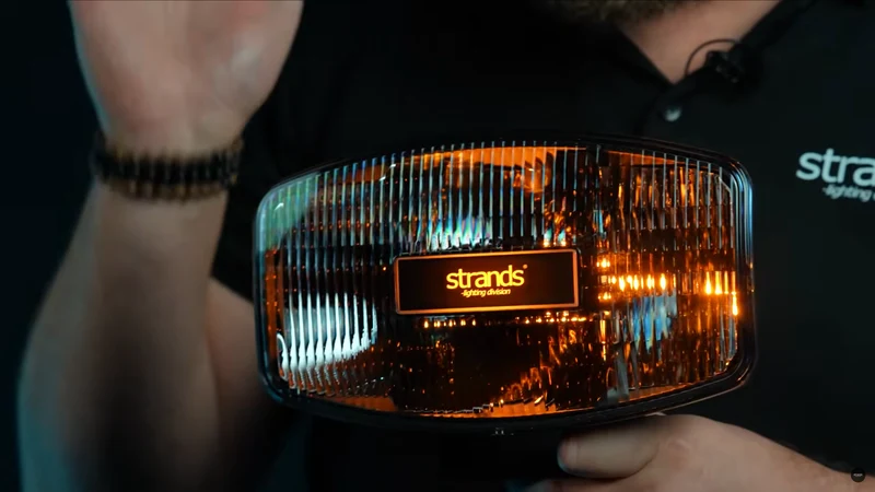 Phare de conduite ovale à LED Strands IZE OG / 9"