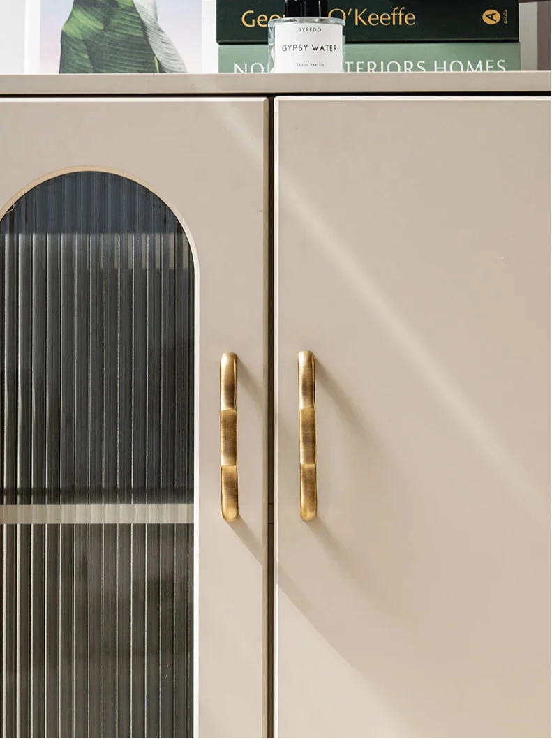 Poignée d'armoire en bronze rétro laiton