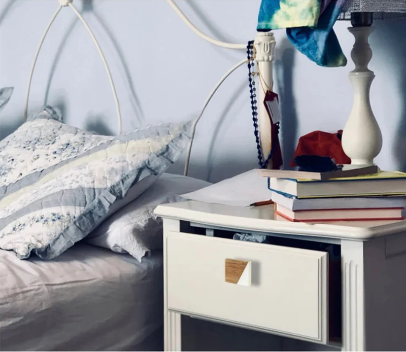 Bouton de Meuble Carré Bois & Blanc