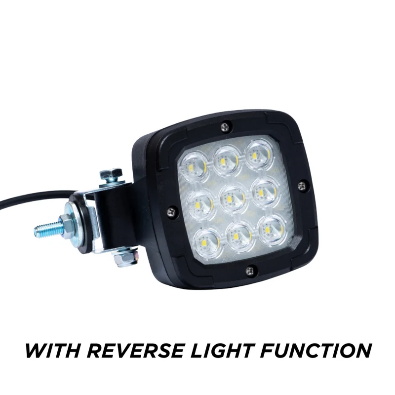 Feu de travail à LED Fristom avec feu de recul homologué