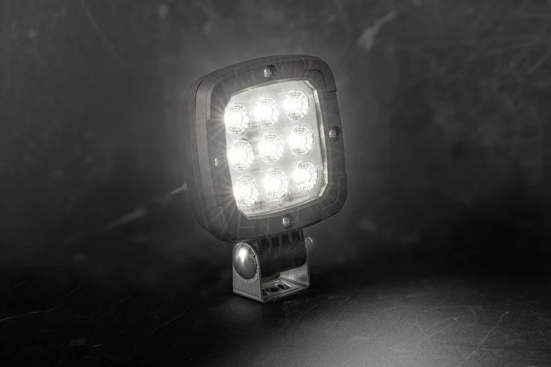 Lampe de travail LED Fristom / 1400 lumens / Slimline