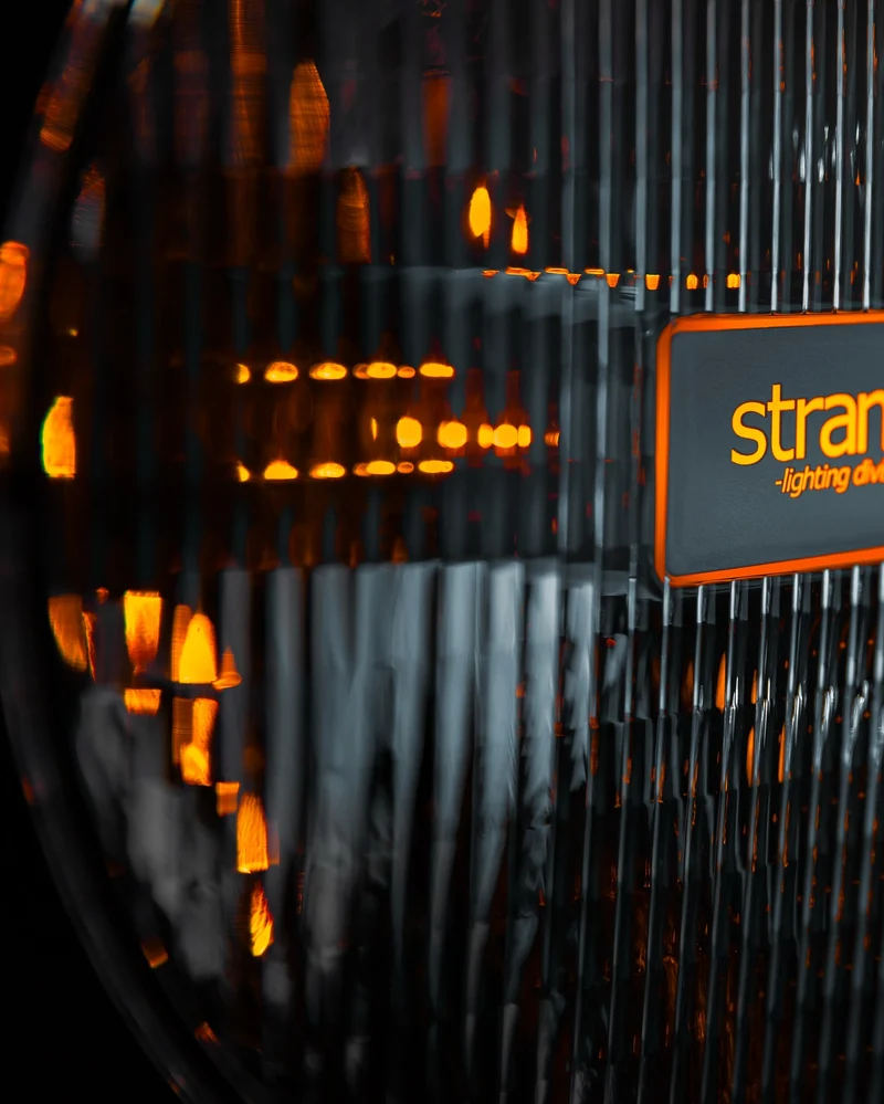 Feu de route à LED Strands IZE OG / 9"