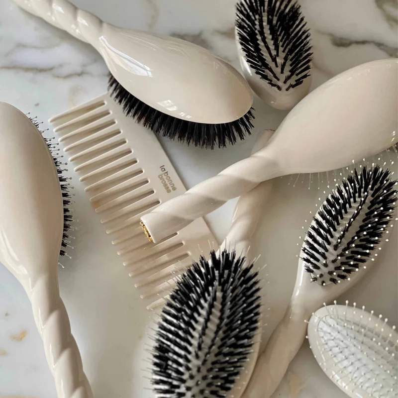 La Brosse N°02 L’indispensable Soin et Démêlage