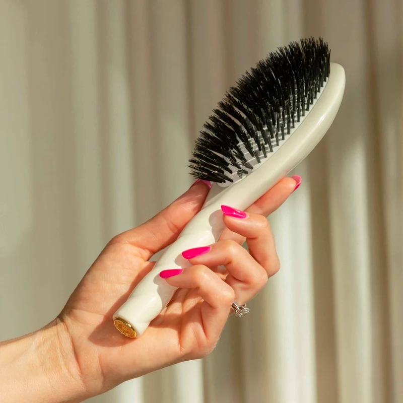 La Brosse N°01 L’Universelle Soin et Brillance