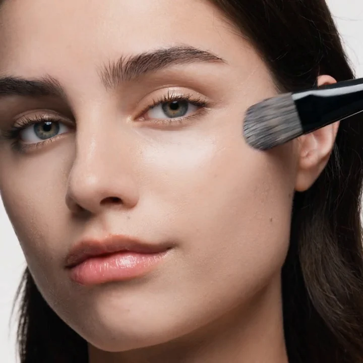 The Foundation Drops Fond de Teint