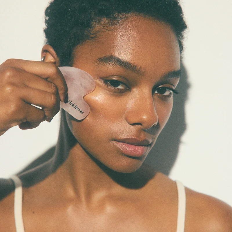 Gua Sha Visage en Quartz Rose