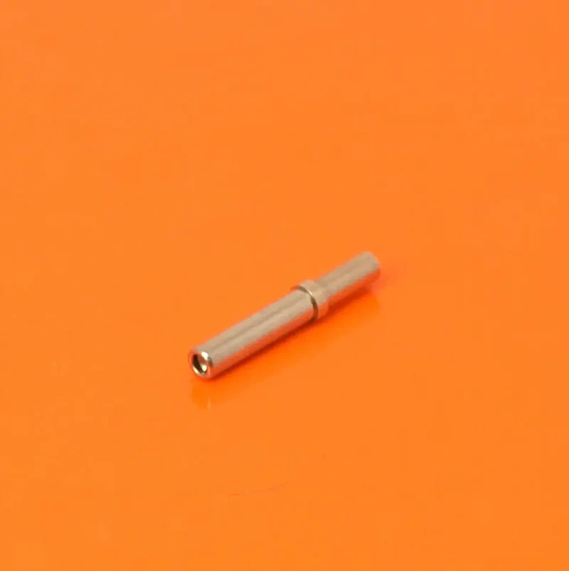 Borne à fiche DEUTSCH série DT / taille 16 (0.5 - 1.5 mm²)