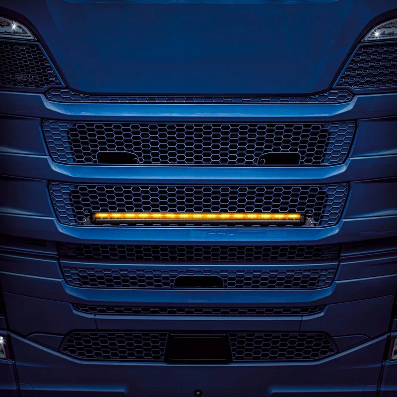 Strands 32" Night Guard avec kit de montage stroboscopique/Scania