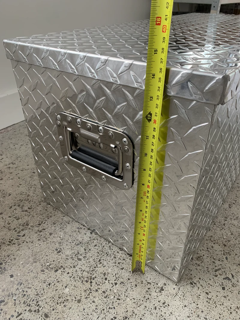 Grande boîte de rangement en aluminium de remorque de plat de contrôle/810 x 372 x 370mm