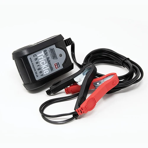 Chargeur de batterie automatique 12 V 0.5 A CC.