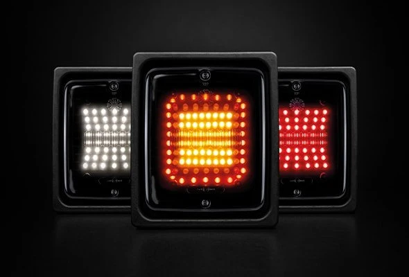 Feux arrière à LED Strands Dark Knight Square IZE avec lentille foncée
