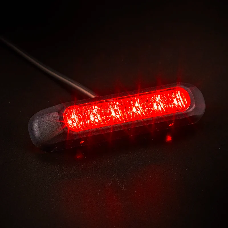 Lumière stroboscopique LED à lentille fumée foncée Fristom / Rouge
