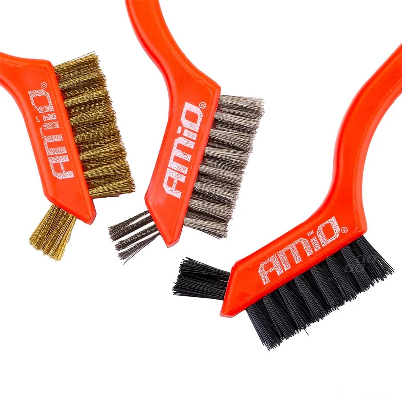 Ensemble de brosses métalliques assorties / Laiton, acier et nylon