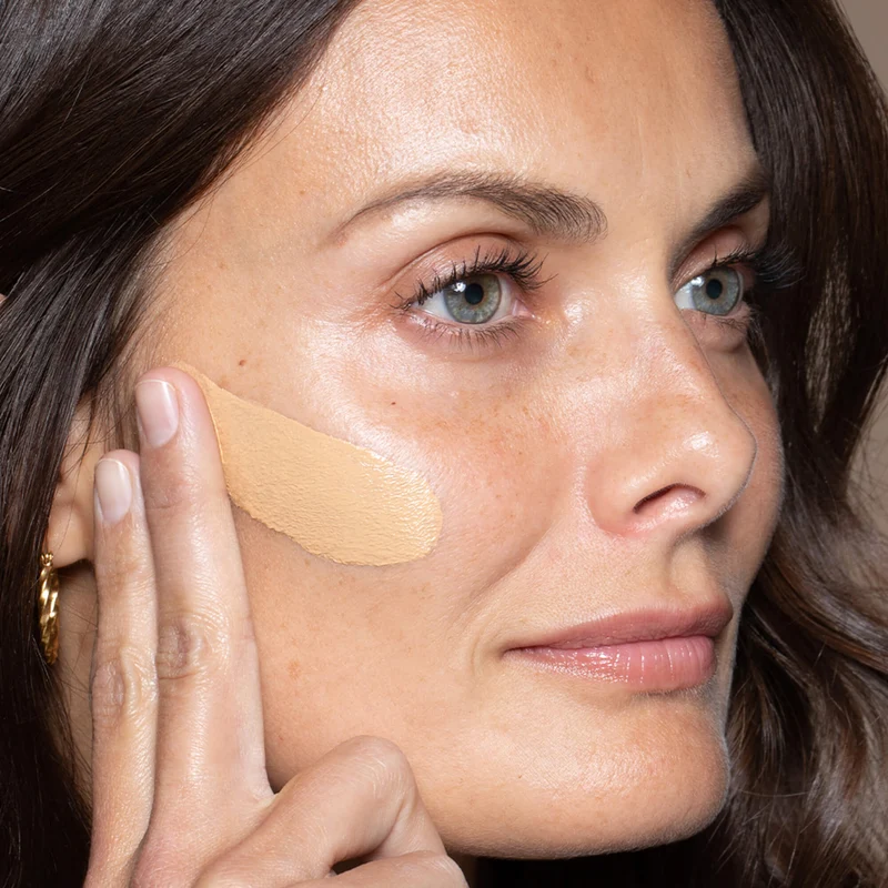 True Skin Foundation Fond de Teint Sérum