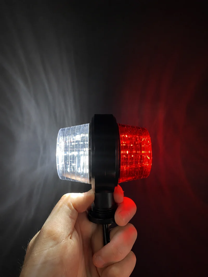 Feu de gabarit court à LED de style danois à l'ancienne / Lentille rouge et transparente