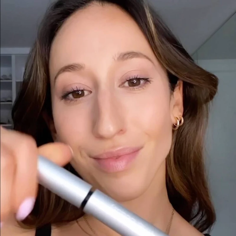 Straight Up Volumizing Peptide Mascara