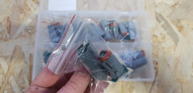 Kit de connecteurs de style Deutsch / 2 voies / paquet de 20