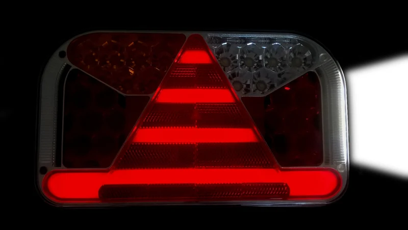Lampe de remorque à DEL avec arrêt, queue, indicateur, brouillard, marche arrière et réflecteur