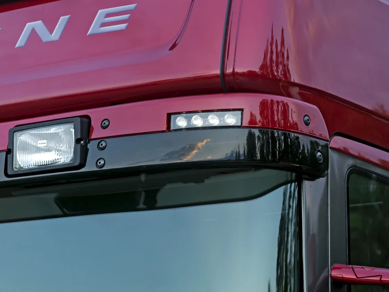 Feu de gabarit à LED Scania en blanc ou ambre