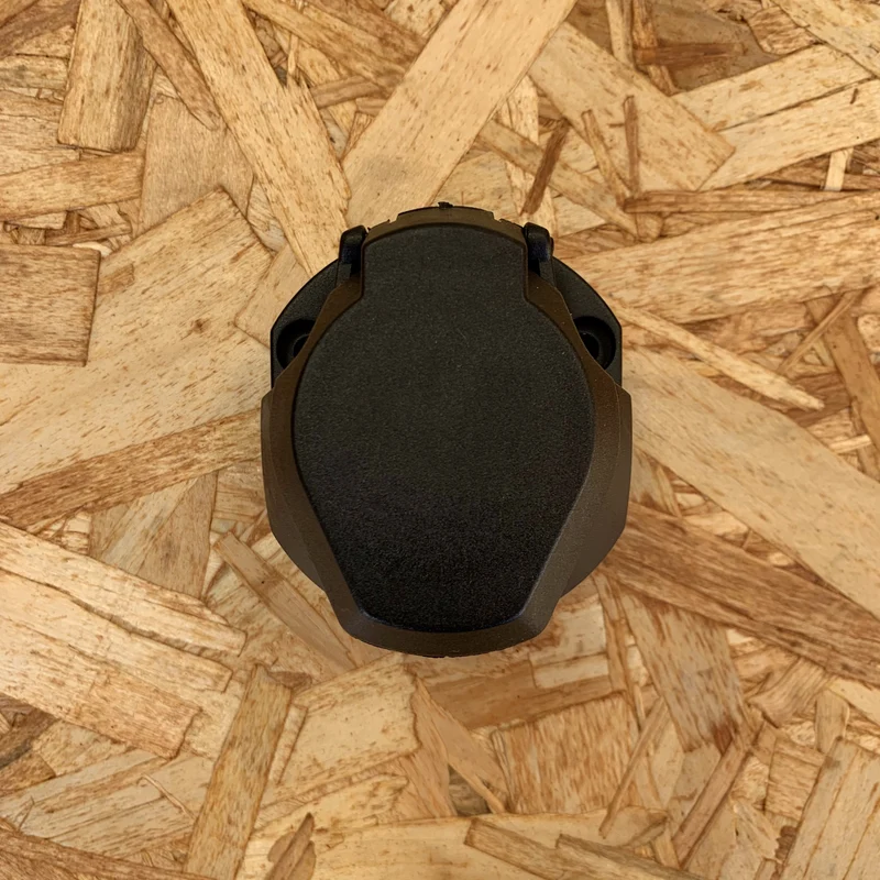 Prise 12v 13 pôles pour remorques 12v