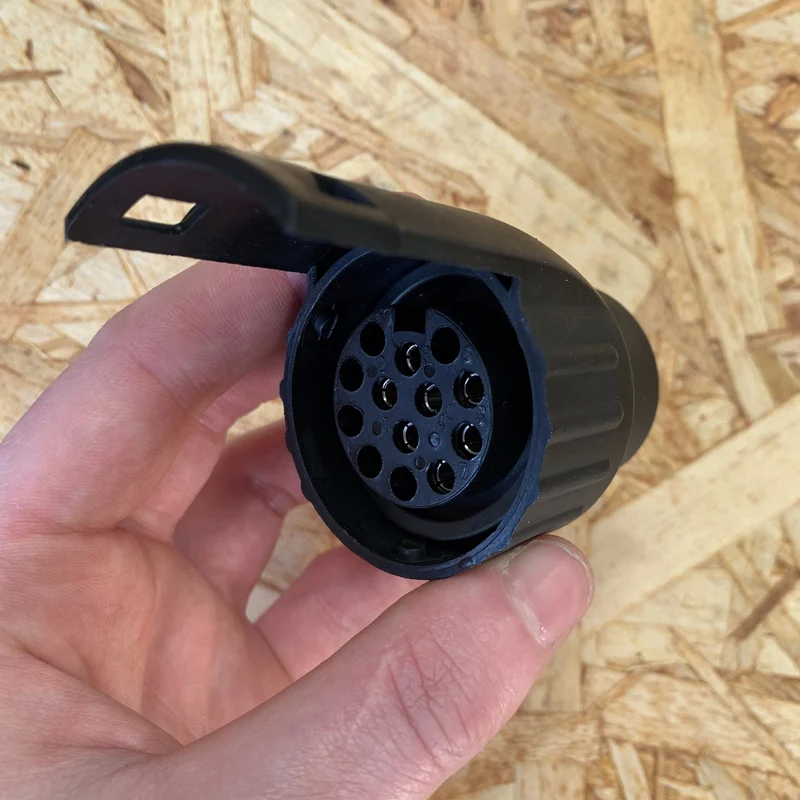 Convertisseur d'adaptateur de prise de remorquage de remorque de voiture de 7 à 13 broches