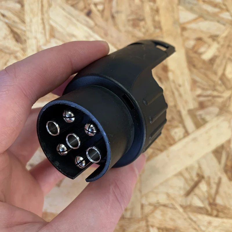 Convertisseur d'adaptateur de prise de remorquage de remorque de voiture de 7 à 13 broches