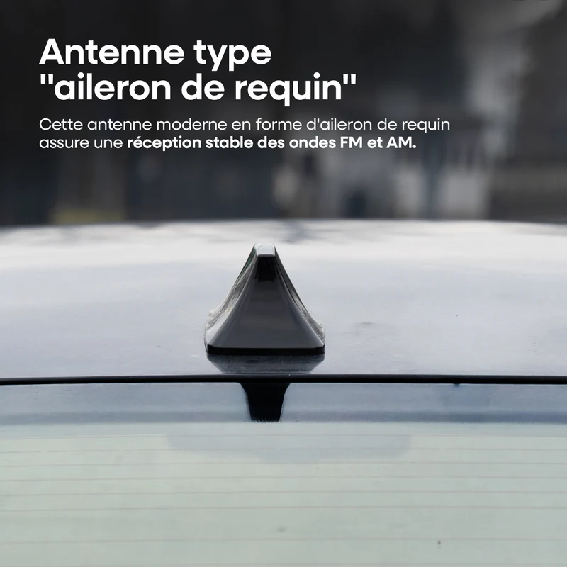 ANTENNE DE VOITURE AM/FM TYPE REQUIN, ADHESIVE ET CABLEE AMIO